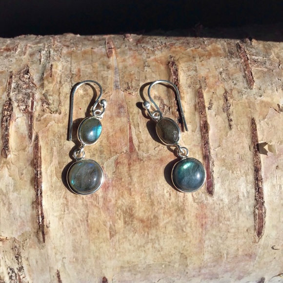 925 Labradorite Earrings. - Picture 16 of 16